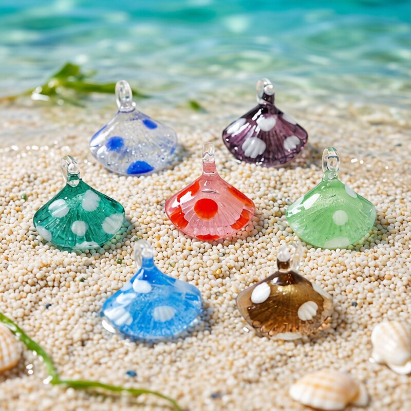 Colorful Mini Sea Shell Charm  - Marine Life Aquariums 评论和价格
